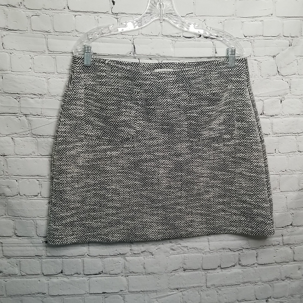 Ann Taylor LOFT Black White Knit Mini Skirt Large Petite